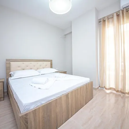 Ponari S 4* Kryemëdhej