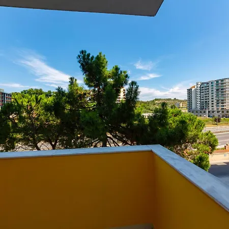 Ponari S Hotel Kryemedhej