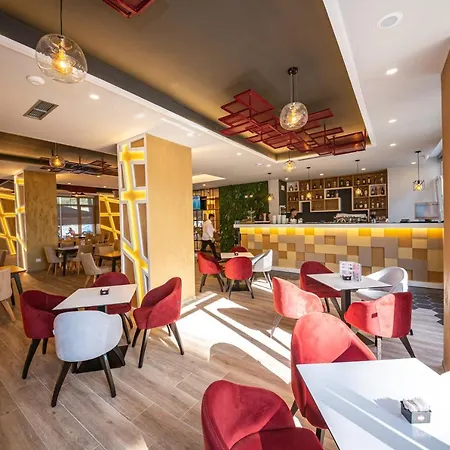 Ponari S Hotel Kryemëdhej