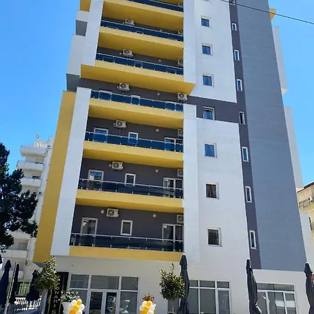 Ponari S מלון 4*