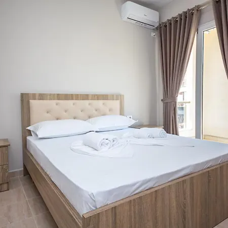 Ponari S Hotel Kryemedhej