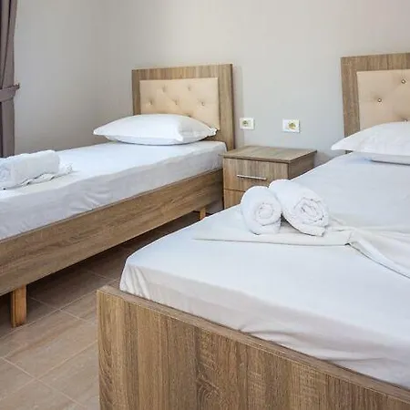 Ponari S Hotel Kryemedhej