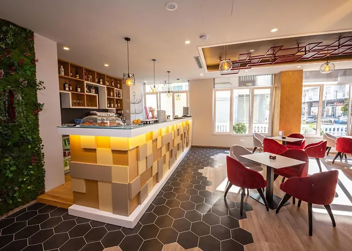 Ponari S 4* Kryemëdhej