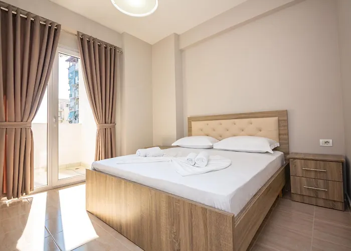 Ponari S 4* Kryemëdhej